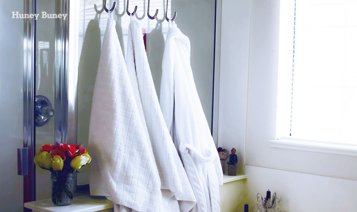 Bath Towels With Hanging Loops